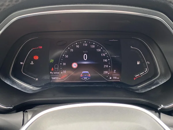 Renault Captur (2022) — foto 21 van 22