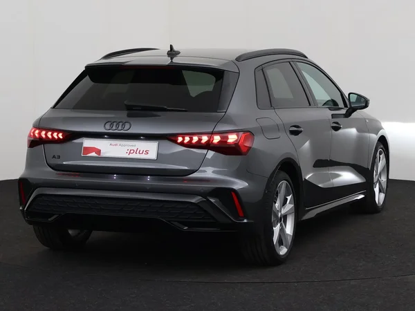 AUDI A3 Sportback (2025) — foto 11 van 18
