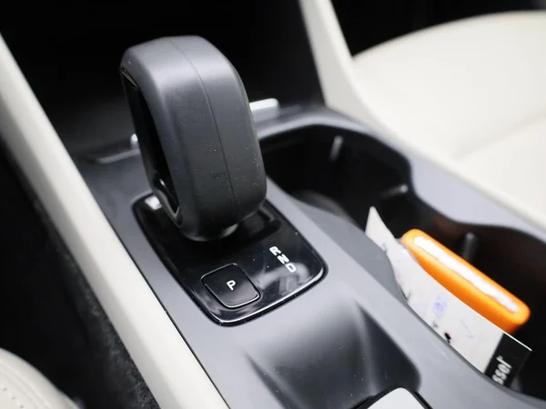 Volvo XC40 (2022) — foto 17 van 44
