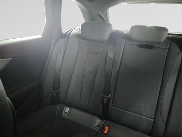 AUDI A4 Avant (2021) — foto 11 van 23