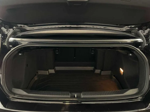 Volkswagen T-Roc Cabriolet (2021) — foto 15 van 18