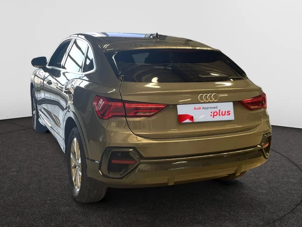 AUDI Q3 Sportback (2021) — foto 12 van 21