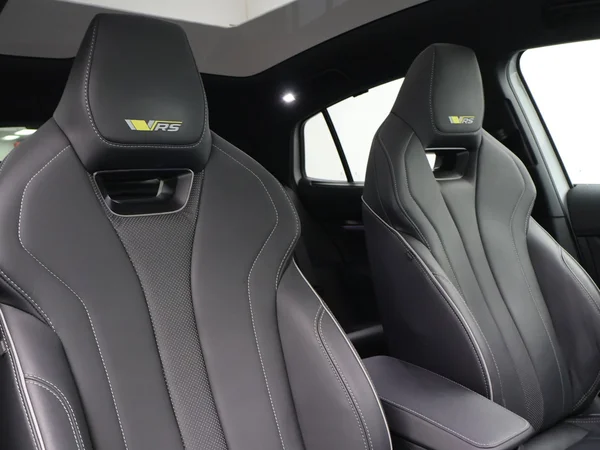 SKODA Enyaq Coupé RS (2022) — foto 3 van 29