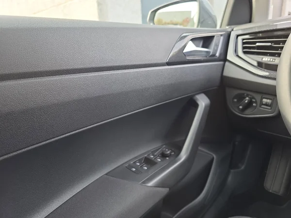 VOLKSWAGEN Polo (2025) — foto 5 van 43