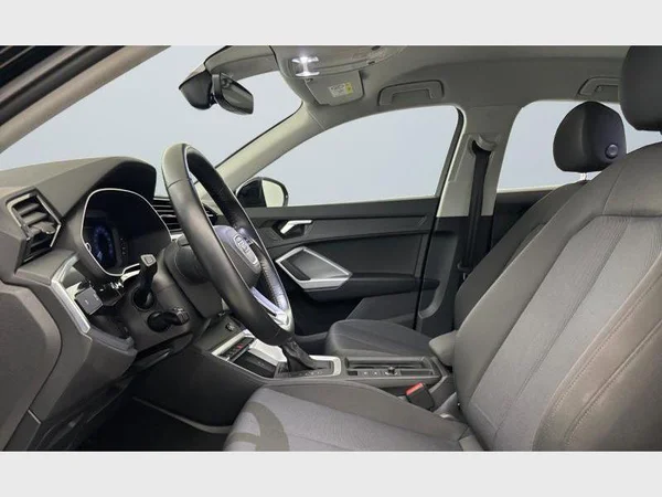 Audi Q3 Sportback (2020) — foto 2 van 31
