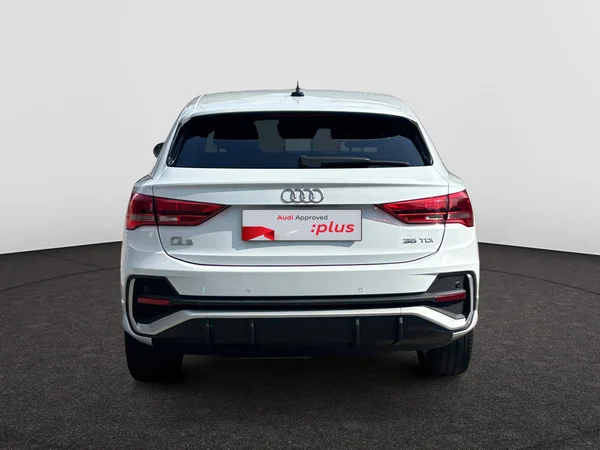 AUDI Q3 Sportback (2021) — foto 18 van 21
