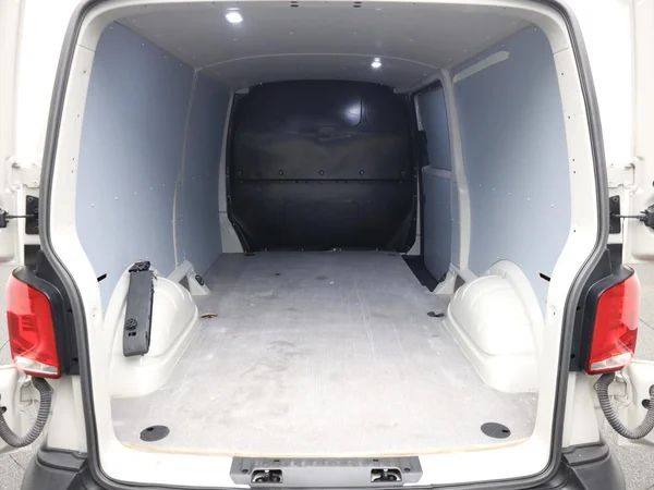 VOLKSWAGEN Transporter T6.1 1400 Fourgon Lwb Dsl (2024) — foto 15 van 16