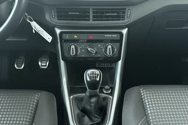 Volkswagen T-Cross (2022) — foto 4 van 17