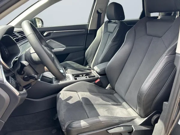 AUDI Q3 (2025) — foto 2 van 36