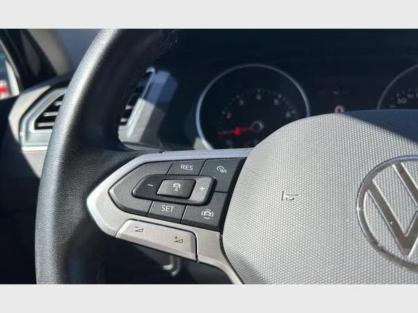 Volkswagen Tiguan (2023) — foto 15 van 29