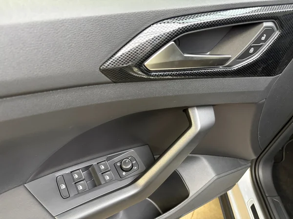 VOLKSWAGEN T-Cross (2026) — foto 11 van 24