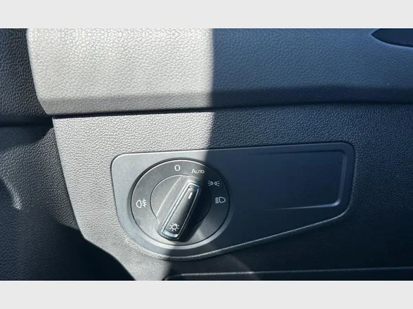 Volkswagen Tiguan (2022) — foto 18 van 29