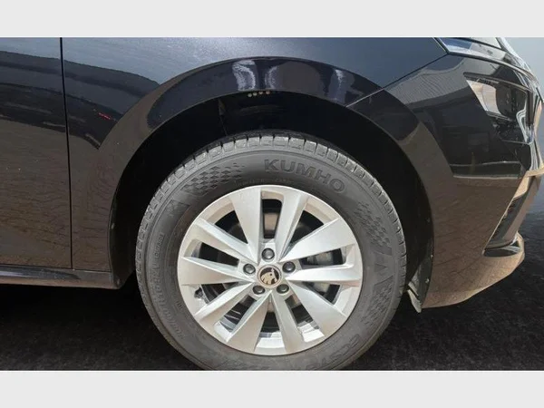 Skoda Kamiq (2024) — foto 23 van 24