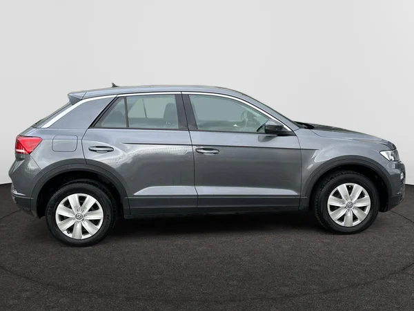 VOLKSWAGEN T-Roc (2020) — foto 3 van 19