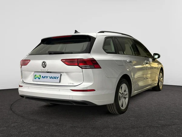 VOLKSWAGEN Golf VIII SW (2024) — foto 10 van 15