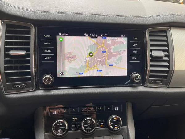 SKODA Kodiaq (2022) — foto 5 van 24