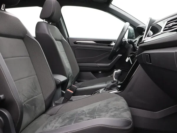 Volkswagen T-Roc (2023) — foto 24 van 28