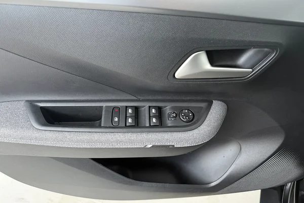 Opel Frontera (2025) — foto 8 van 16