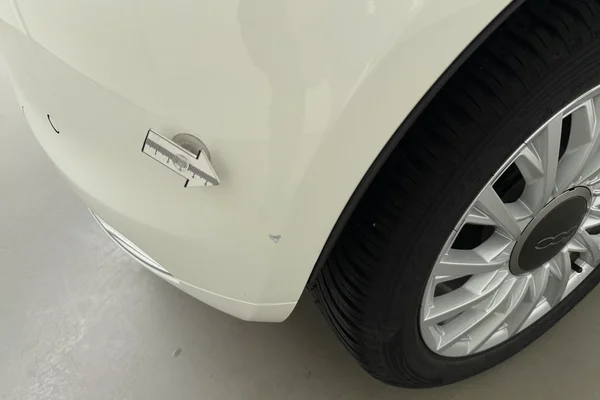 Fiat 500c (2021) — foto 9 van 18