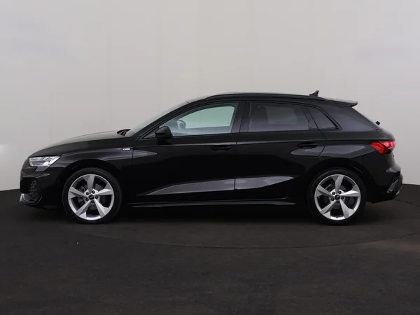 AUDI A3 Sportback (2025) — foto 11 van 18