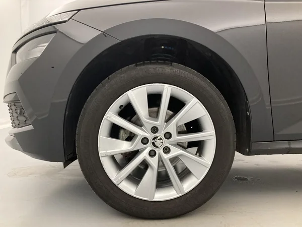 SKODA Kamiq (2024) — foto 19 van 36