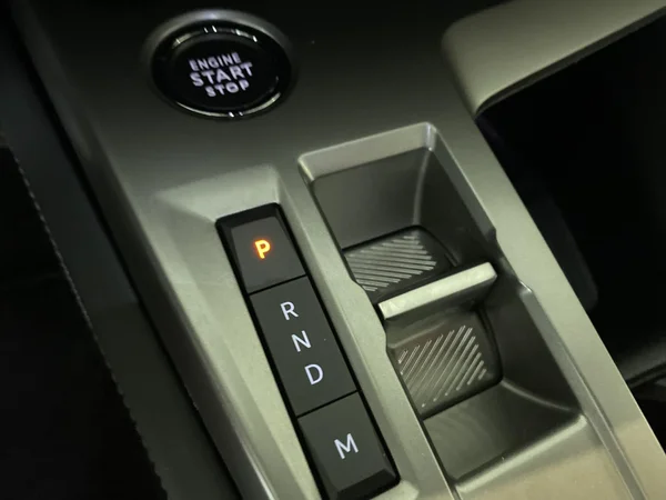Peugeot 408 (2023) — foto 8 van 19