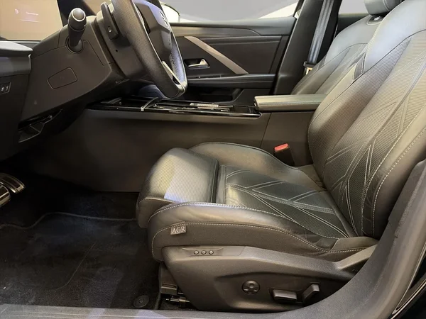 Opel Astra (2023) — foto 9 van 26