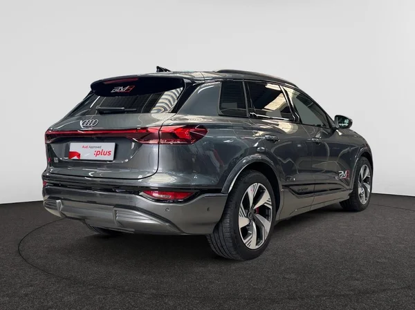 AUDI Q6 e-tron (2024) — foto 8 van 14
