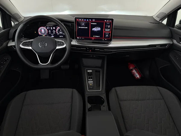 VOLKSWAGEN Golf Variant (2025) — foto 29 van 29