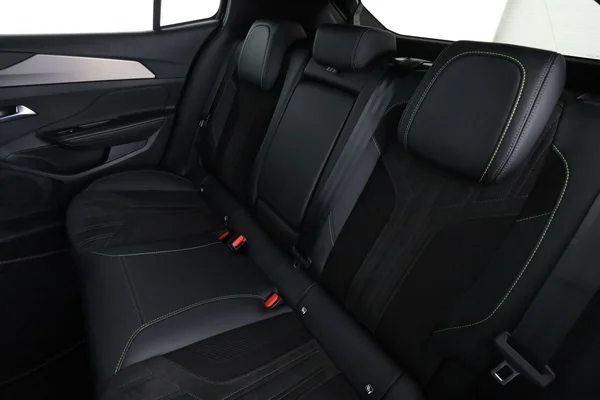 Peugeot 408 (2024) — foto 5 van 16