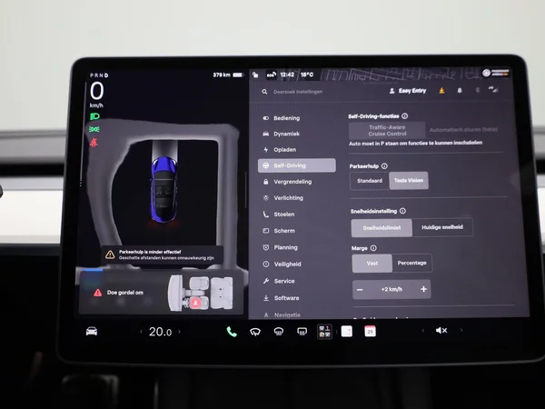 Tesla Model 3 (2022) — foto 15 van 46