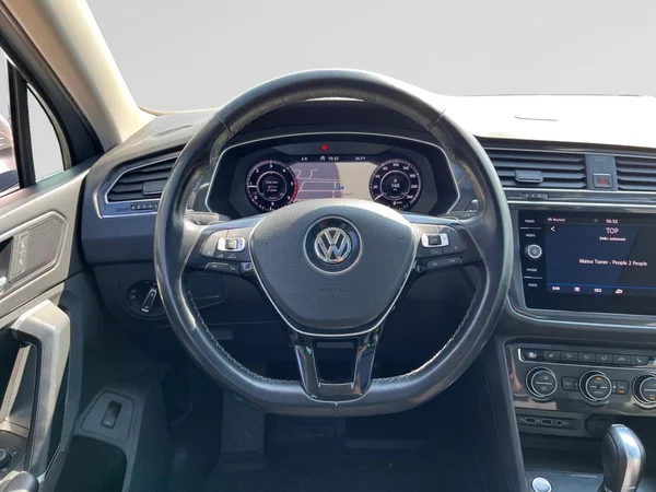 VOLKSWAGEN Tiguan Dsl (2018) — foto 4 van 22