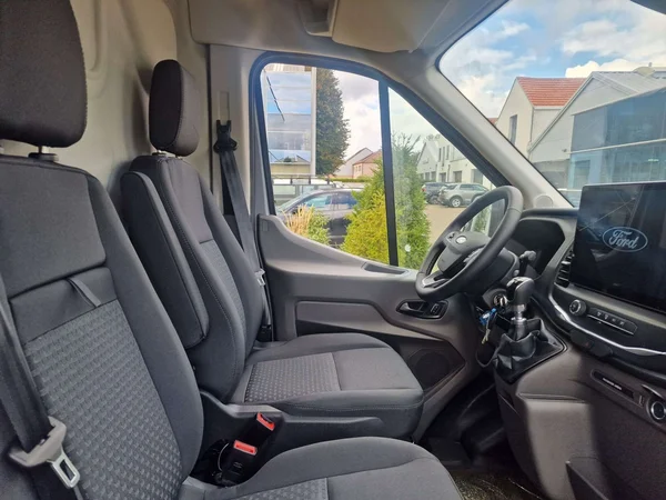 Ford Transit — foto 14 van 16