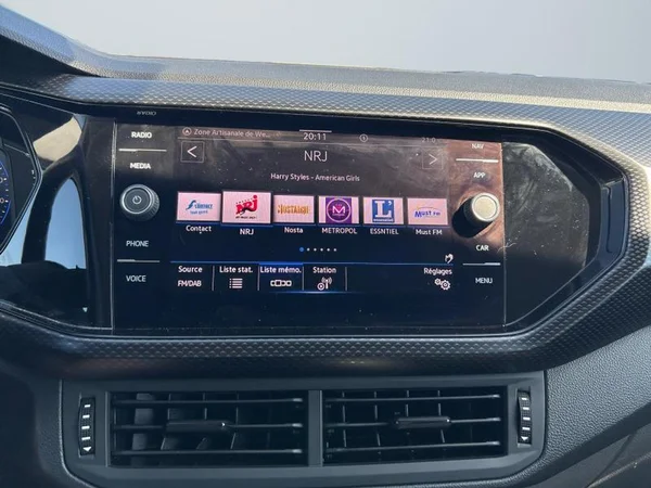 VOLKSWAGEN T-Cross (2021) — foto 7 van 31