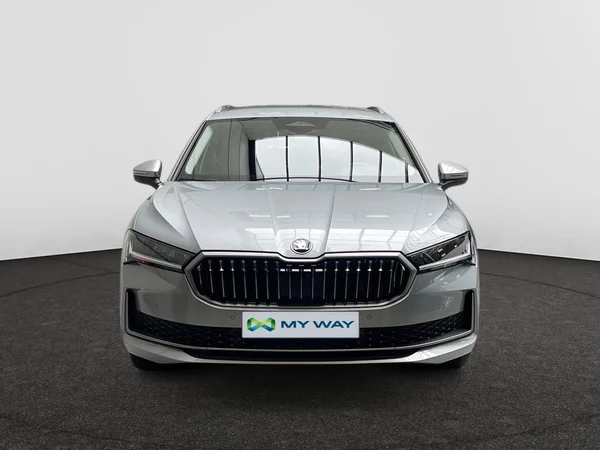 SKODA Superb Combi (2025) — foto 8 van 16