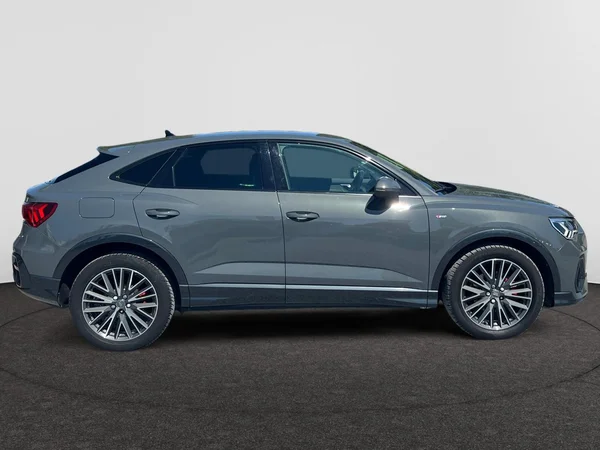 AUDI Q3 Sportback (2020) — foto 9 van 18