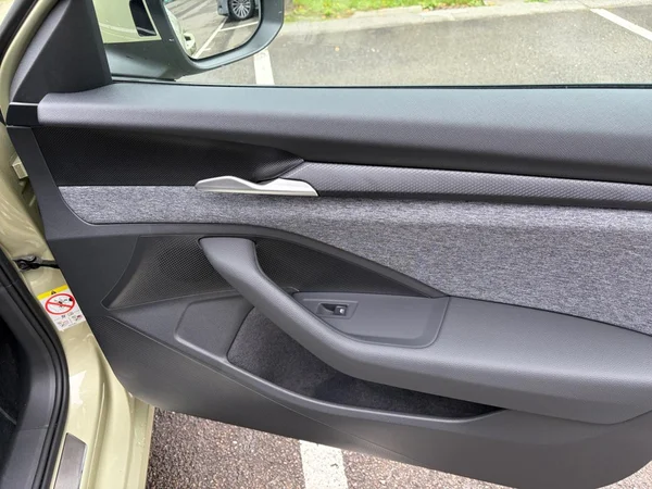 SKODA Superb Combi PHEV (2026) — foto 8 van 24