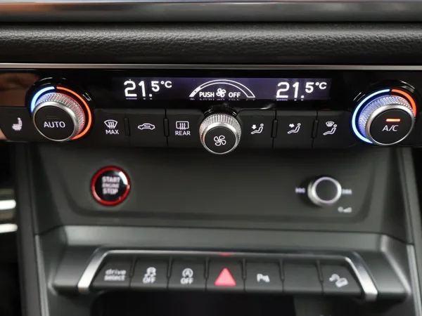 Audi RSQ3 (2023) — foto 10 van 29