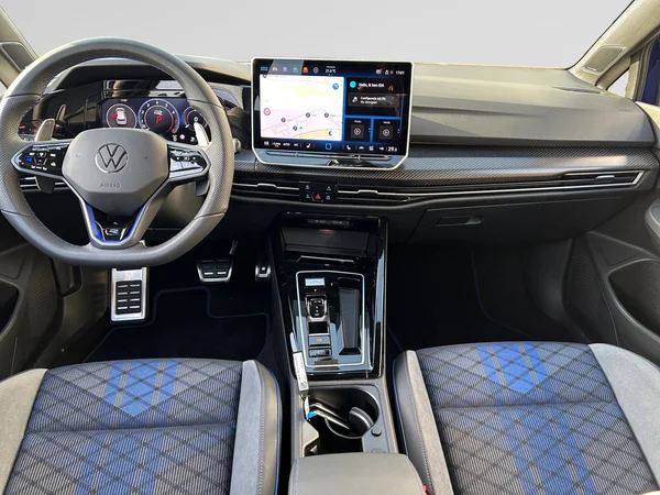 VOLKSWAGEN Golf VIII R (2026) — foto 4 van 16