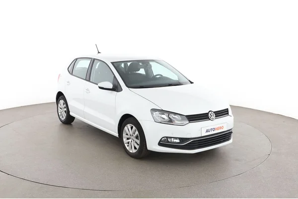 Volkswagen Polo (2016) — foto 14 van 16