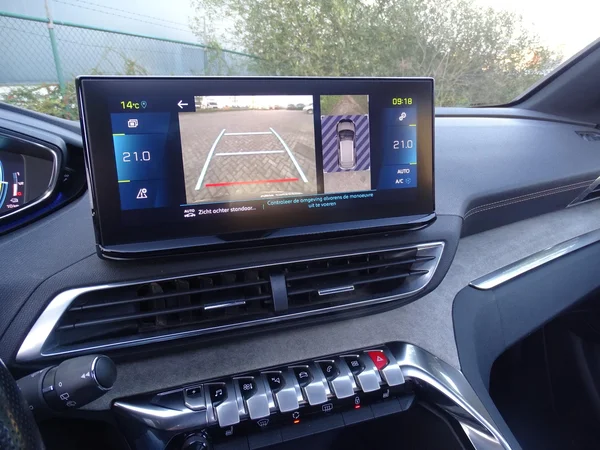 Peugeot 3008 (2021) — foto 11 van 30