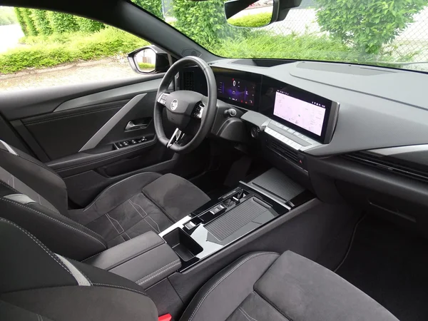 Opel Astra (2025) — foto 4 van 23