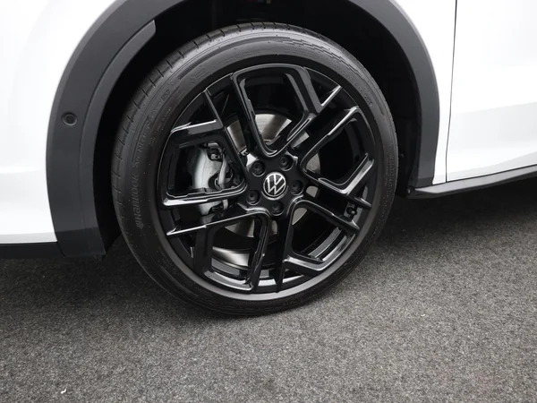 VOLKSWAGEN T-Roc (2025) — foto 4 van 22