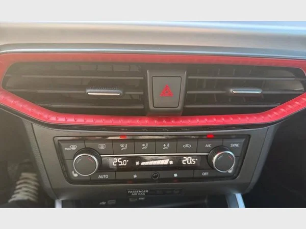 Seat Arona (2023) — foto 18 van 29