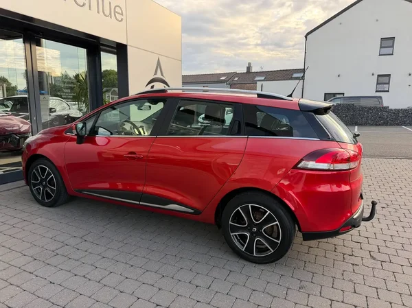 Renault Clio (2016) — foto 11 van 20