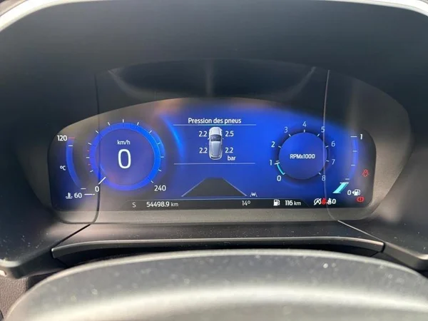 FORD Kuga (2022) — foto 5 van 28