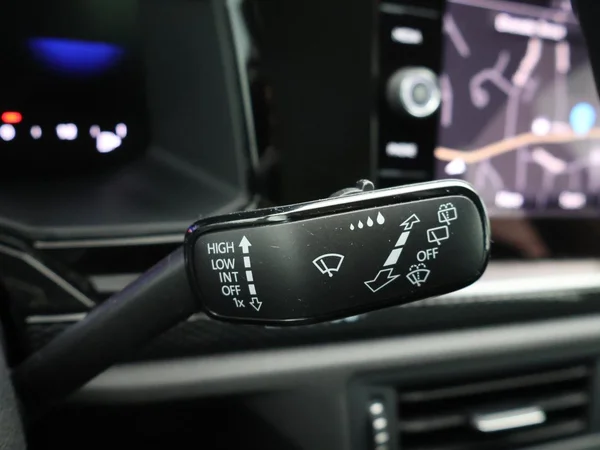 VOLKSWAGEN Polo (2024) — foto 21 van 29