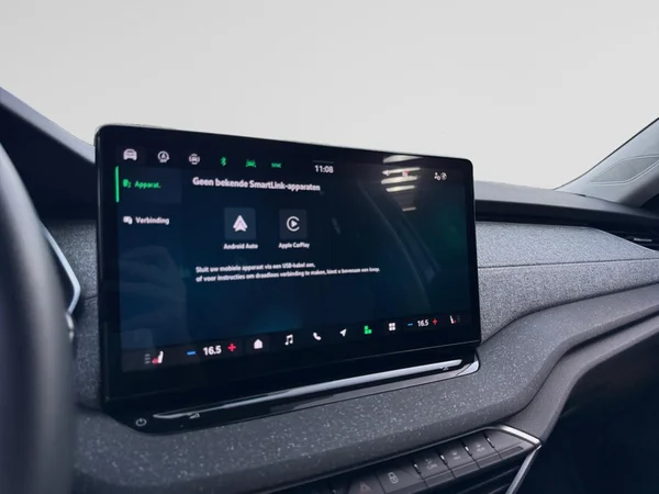 SKODA Octavia Combi (2025) — foto 13 van 22