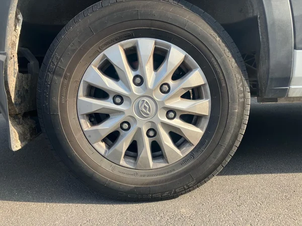 Maxus eDeliver9 (2023) — foto 17 van 33