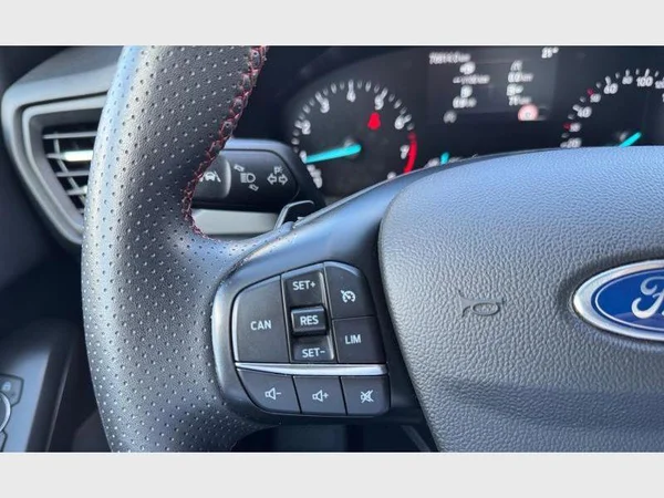 Ford Focus (2022) — foto 7 van 28